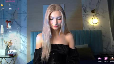 Snapshot of carolreeves chatting on September 22, 5:39 am Carol online show from September 22, 5:39 am
