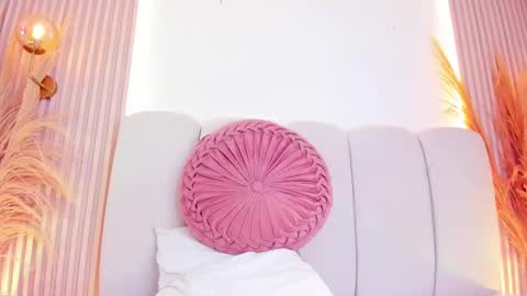 Carol Rivera  online show from March 9, 9:18 pm