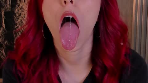 Snapshot of casandra_busting chatting on October 13, 7:38 pm Casandra online show from October 13, 7:38 pm