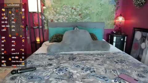 Cashmere Fox online show from November 12, 5:44 pm