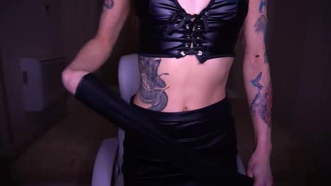 Cassandra online show from November 24, 11:51 pm