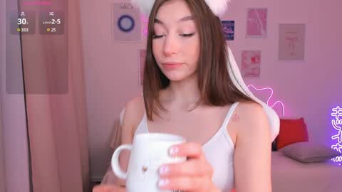 Snapshot of cassie_evansss chatting on December 20, 3:36 am Cassie online show from December 20, 3:36 am