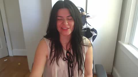 cassiealvarez online show from July 3, 7:31 pm