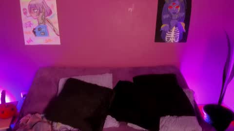 Cata green model independient online show from March 19, 7:51 pm