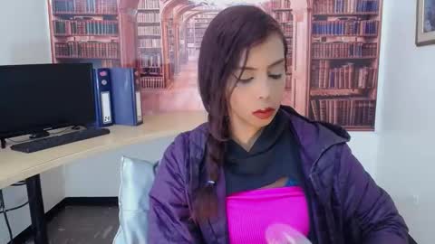 Queen Catalella online show from December 21, 3:44 am