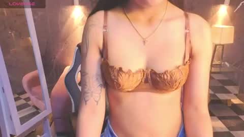 catalella_little_b online show from June 16, 7:48 pm
