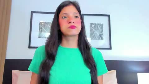 catalina online show from November 27, 3:53 am