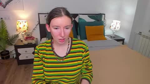 Snapshot of catherinewalls chatting on February 27, 4:09 am Catrin online show from February 27, 4:09 am