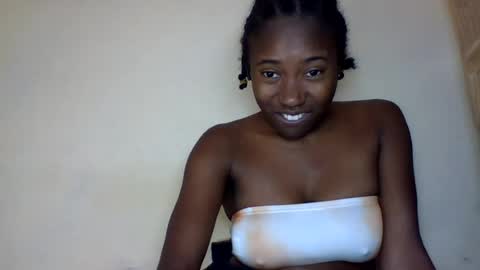 cathia_bella online show from July 10, 7:42 am