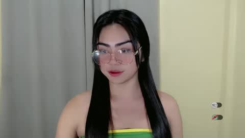 cathy_ho online show from March 12, 3:40 pm