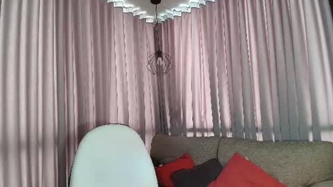 Cati online show from July 8, 1:24 pm