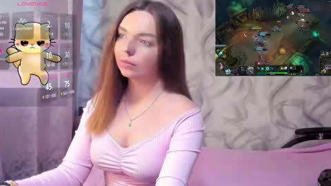 Snapshot of catisyfury chatting on September 19, 12:04 pm . . online show from September 19, 12:04 pm