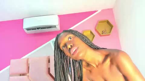 Snapshot of cattaleyyaxxx chatting on October 7, 11:47 am cattaleyyaxxx online show from October 7, 11:47 am