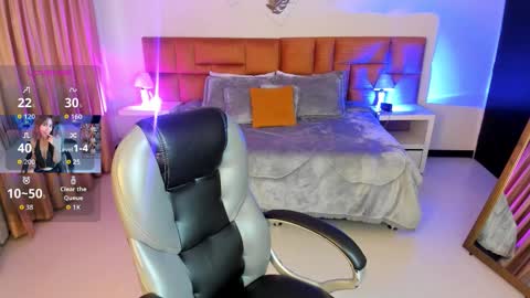 catti_brie_ online show from November 15, 11:44 am