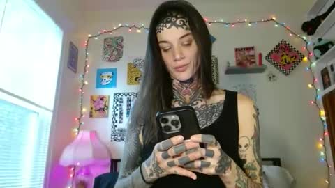 Snapshot of caulkgobbler chatting on October 30, 10:00 pm alaska online show from October 30, 10:00 pm