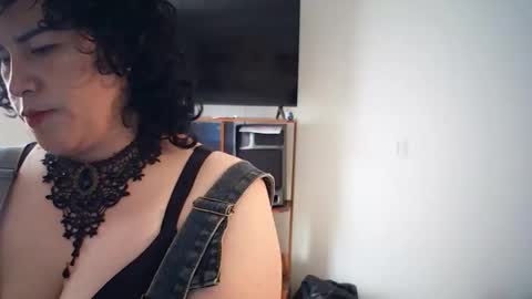 ccharlot online show from April 16, 3:55 pm