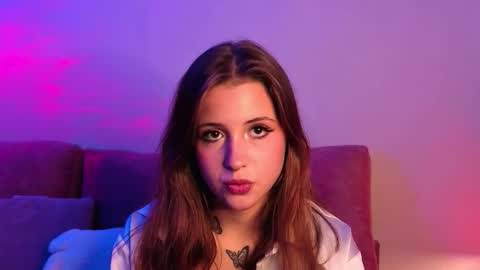 Lina  online show from October 20, 7:50 pm