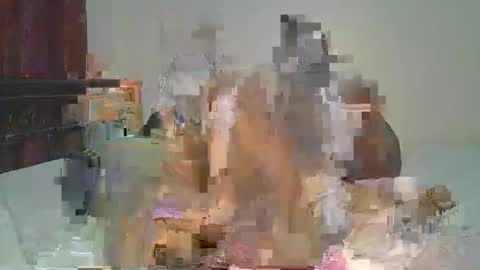ceepretty25 online show from May 11, 2:45 pm