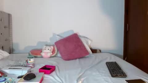 celeneortiiz online show from February 18, 8:08 pm