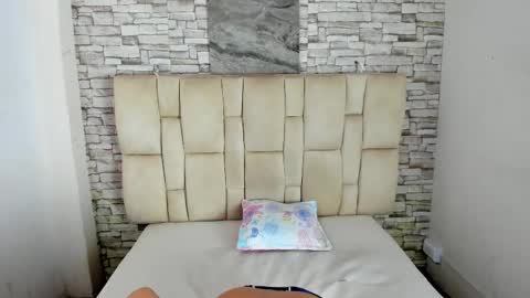 CELESSTE online show from December 3, 2:52 pm