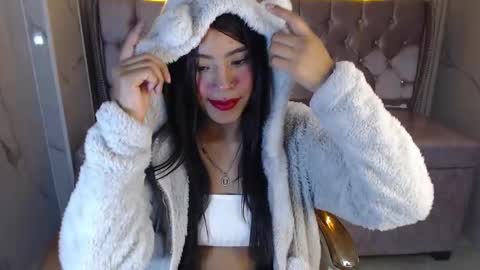 Snapshot of celeste2_b chatting on October 15, 1:03 pm Celeste online show from October 15, 1:03 pm