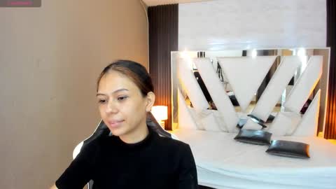 SARA  online show from March 5, 11:28 am