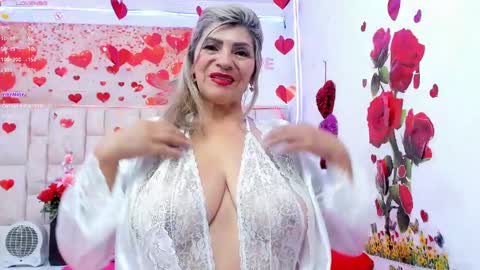Celeste Lincon online show from June 3, 1:18 am