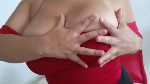 celeste_shinny online show from April 13, 3:02 pm