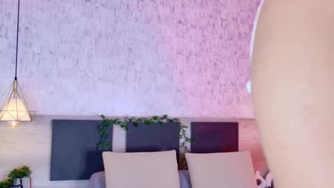 Celine online show from December 20, 6:23 pm