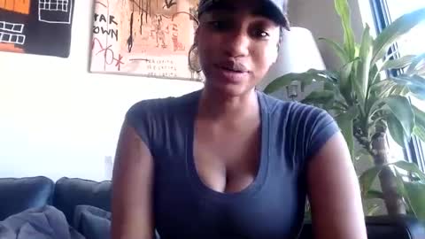 Celine Costas online show from March 10, 8:45 pm