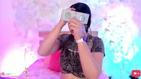 Snapshot of centaurigirls chatting on March 2, 1:53 pm Hello guys my name is Sofi and Lizzie and Vanessa online show from March 2, 1:53 pm