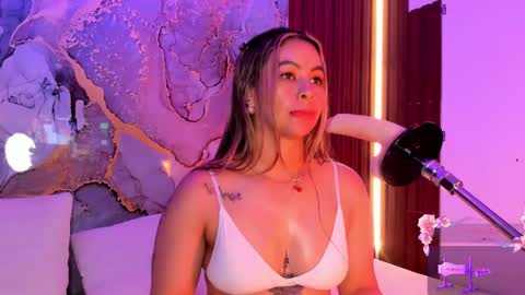 Snapshot of centaurigirls chatting on September 24, 1:48 am Hello guys my name is Sofi and Lizzie and Vanessa online show from September 24, 1:48 am
