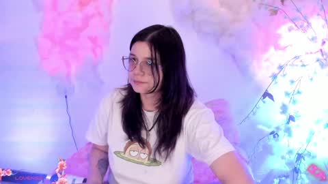 Snapshot of centaurigirls chatting on January 30, 12:18 am Hello guys my name is Sofi and Lizzie and Vanessa online show from January 30, 12:18 am