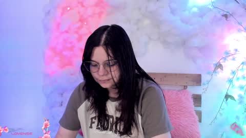 Snapshot of centaurigirls chatting on February 3, 10:54 pm Hello guys my name is Sofi and Lizzie and Vanessa online show from February 3, 10:54 pm