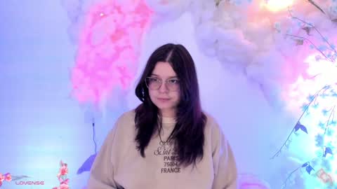Snapshot of centaurigirls chatting on January 28, 12:05 am Hello guys my name is Sofi and Lizzie and Vanessa online show from January 28, 12:05 am