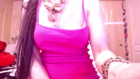 Cerise online show from May 19, 1:56 am