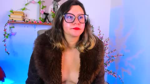 chanell online show from February 25, 11:53 am