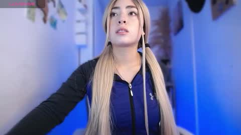 channel_blonde_a online show from November 7, 3:50 pm