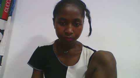 chantale483461 online show from March 9, 5:21 am