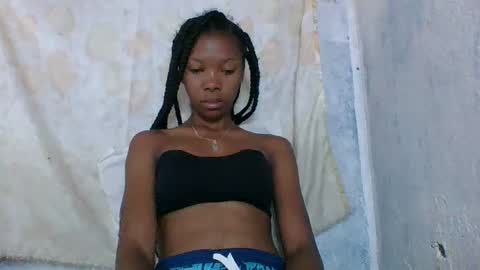 Snapshot of chariola0101 chatting on January 25, 11:02 am chariola0101 online show from January 25, 11:02 am