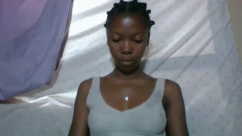 Snapshot of chariola0101 chatting on March 4, 10:38 pm chariola0101 online show from March 4, 10:38 pm