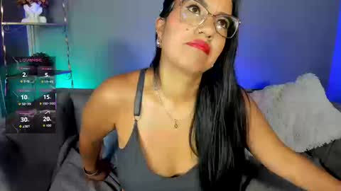 charlhot_ online show from November 7, 12:55 pm