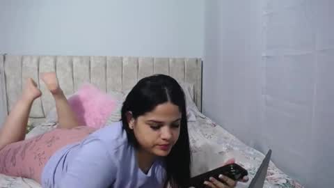 Charlote Walker online show from December 17, 2:17 am