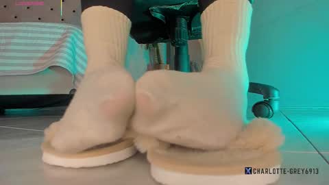 charlotte  grey online show from December 22, 8:12 pm