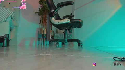 charlotte  grey online show from February 17, 9:03 pm