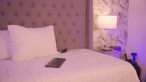 Charlotte online show from February 12, 4:25 am