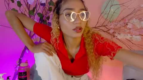 CHARLOTTE online show from March 3, 12:22 pm