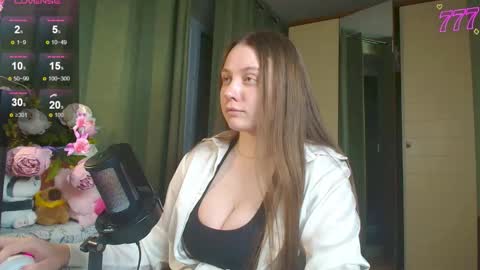 Kira online show from March 1, 4:39 pm