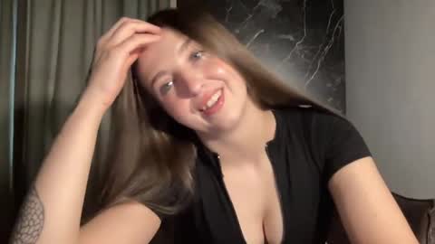 CharlotteXGold online show from March 29, 3:22 pm