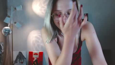 Michelle  online show from June 11, 2:11 am
